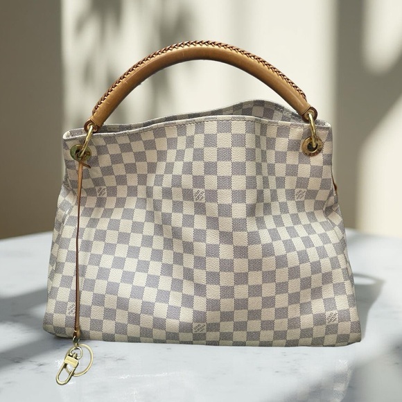 Louis Vuitton Handbags - Authentic Louis Vuitton Damier Azur MM Artsy Shoulder Bag